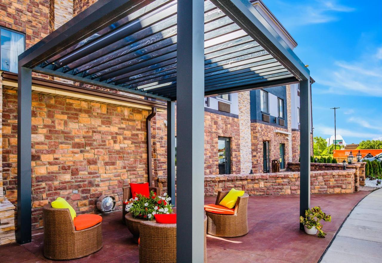 The Leo Collection Detroit, Ascend Hotel Collection Lincoln Park Экстерьер фото