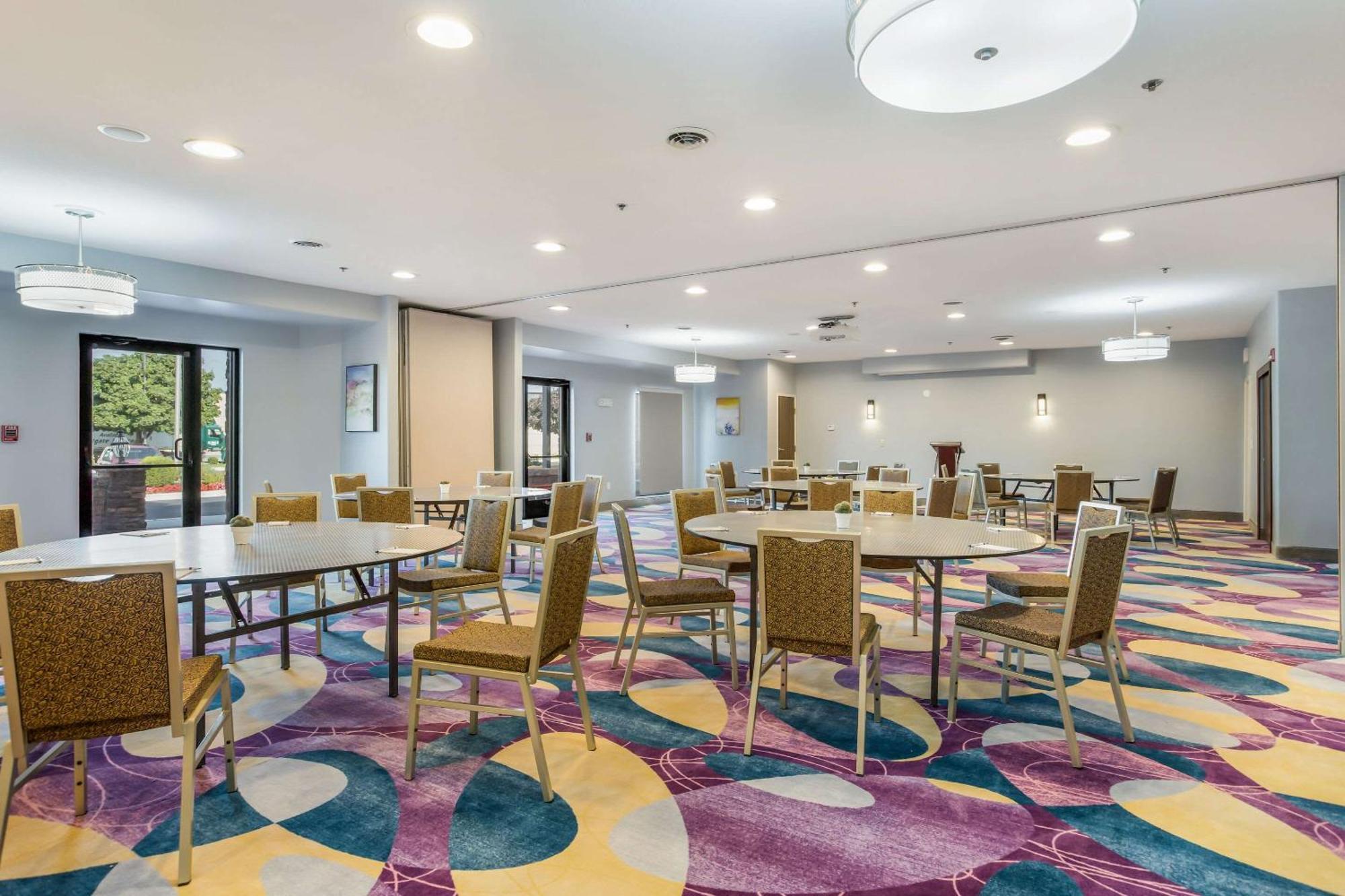 The Leo Collection Detroit, Ascend Hotel Collection Lincoln Park Экстерьер фото
