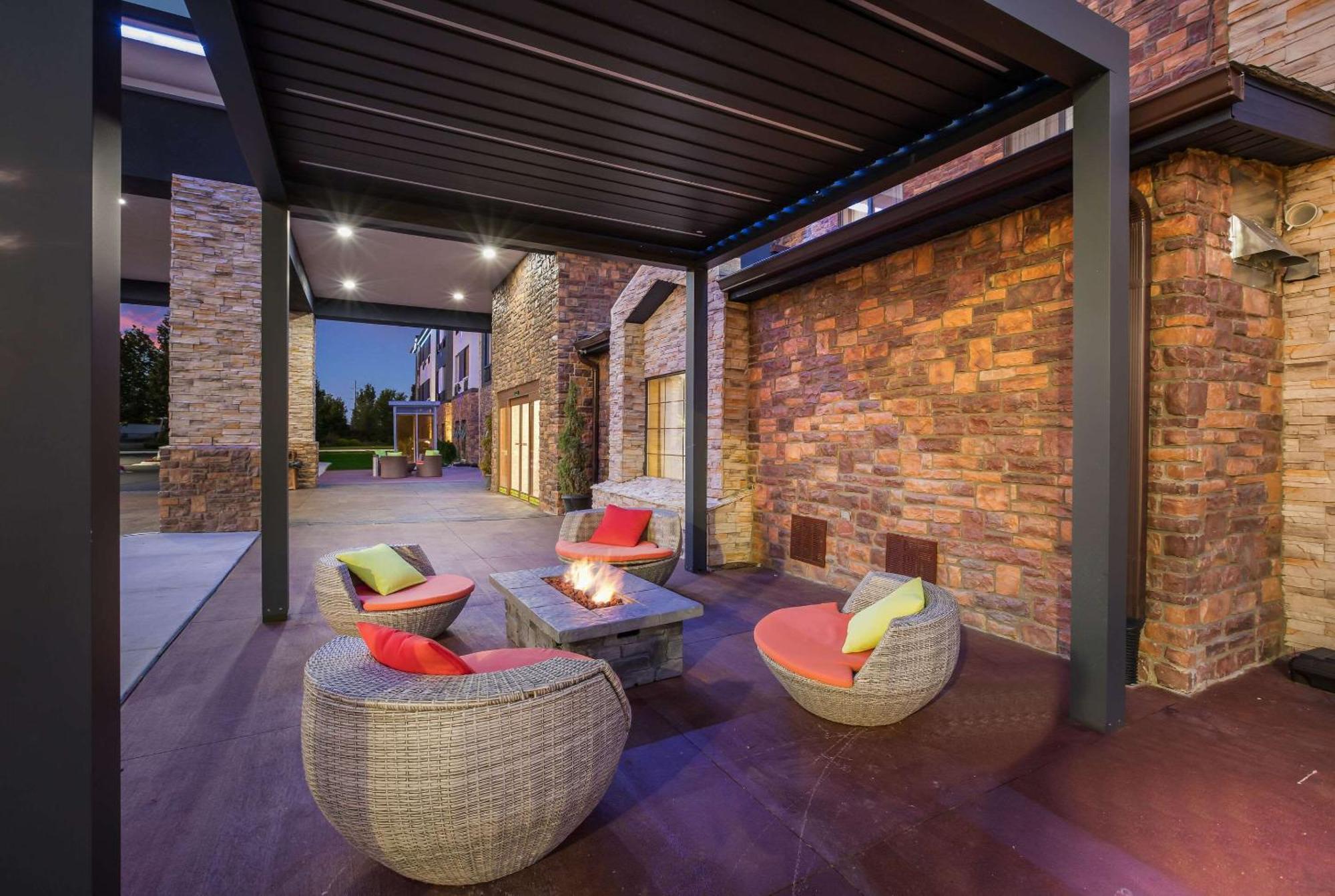 The Leo Collection Detroit, Ascend Hotel Collection Lincoln Park Экстерьер фото